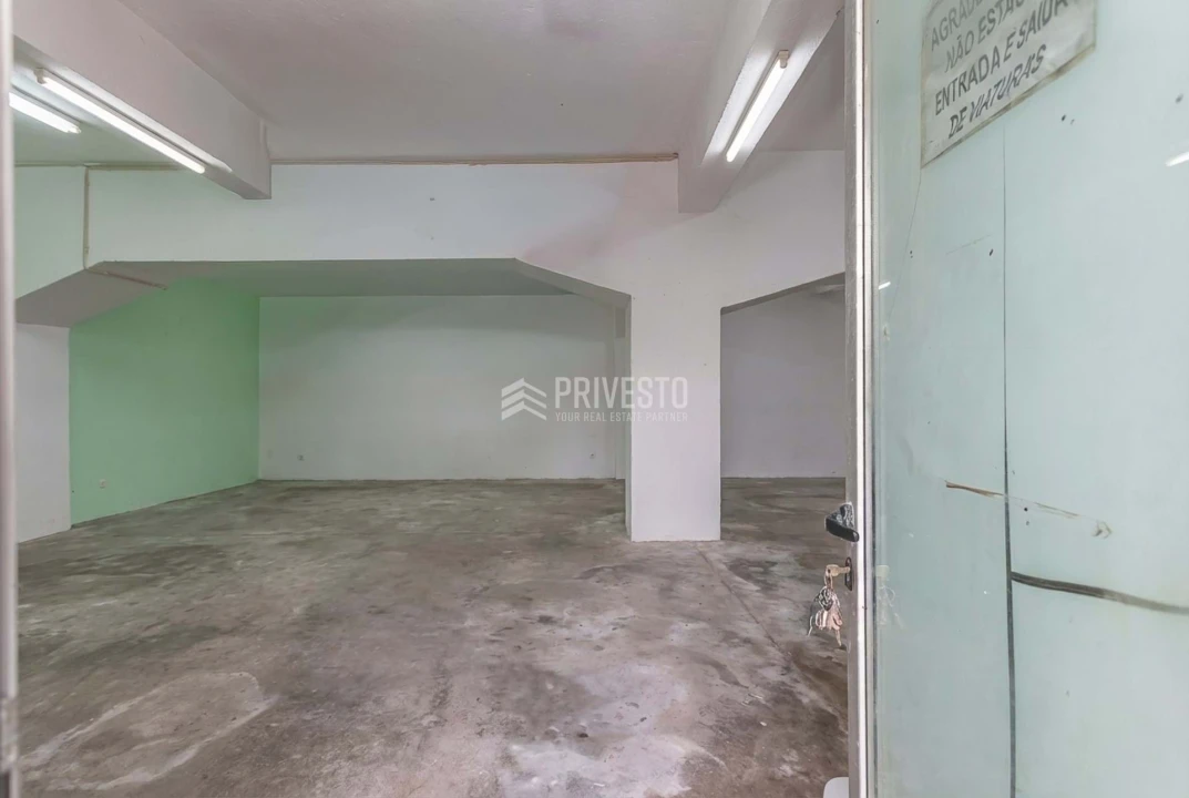 Negócio para Venda em Agualva e Mira-Sintra Foto 2