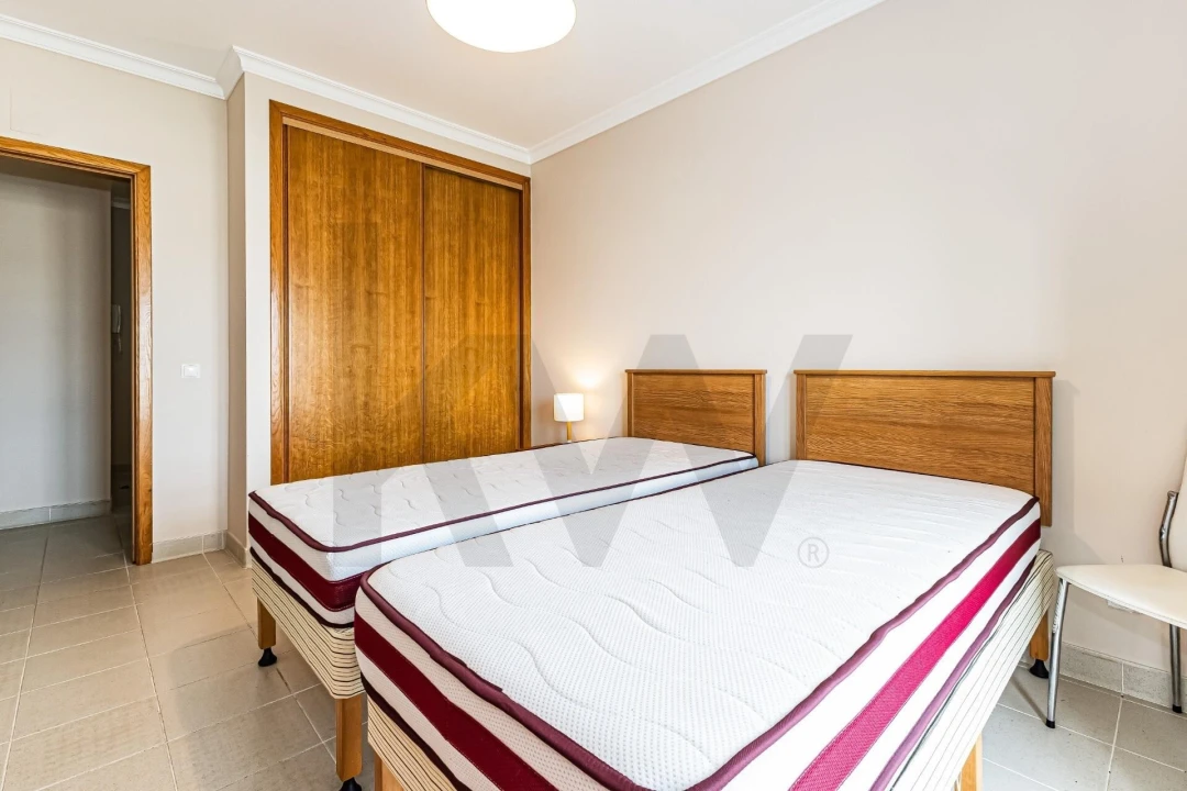 Apartamento T2 para Arrendamento férias em Guia Foto 14