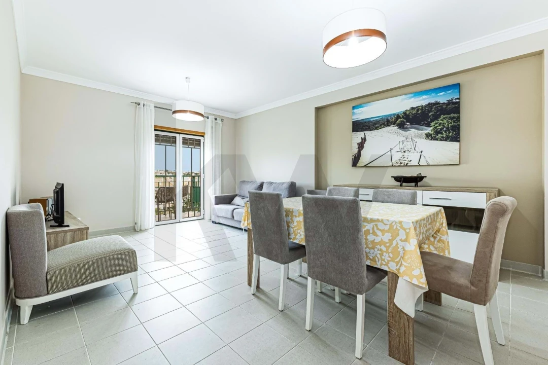 Apartamento T2 para Arrendamento férias em Guia Foto 19