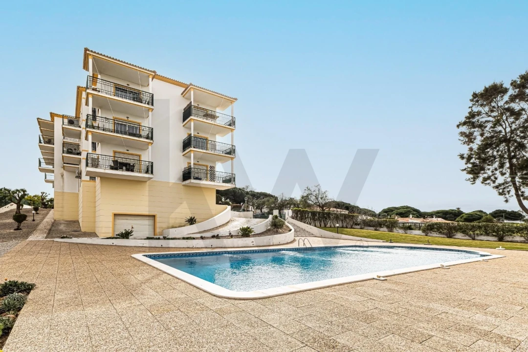 Apartamento T2 para Arrendamento férias em Guia Foto 25