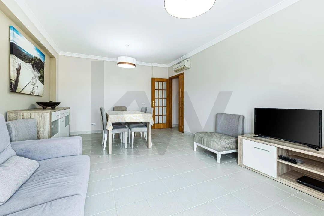 Apartamento T2 para Arrendamento férias em Guia Foto 21