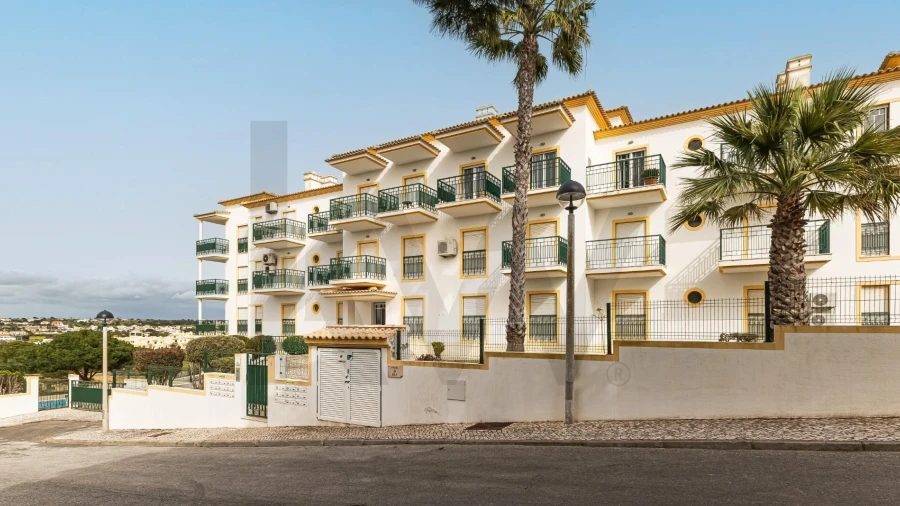 Apartamento T2 para Arrendamento férias em Albufeira e Olhos de Água