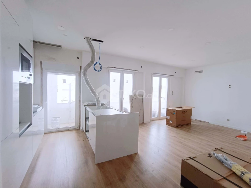 Apartamento T3 para Venda em Benfica Foto 1