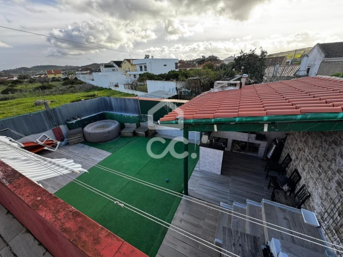 Moradia T2 para Venda em Carregado e Cadafais