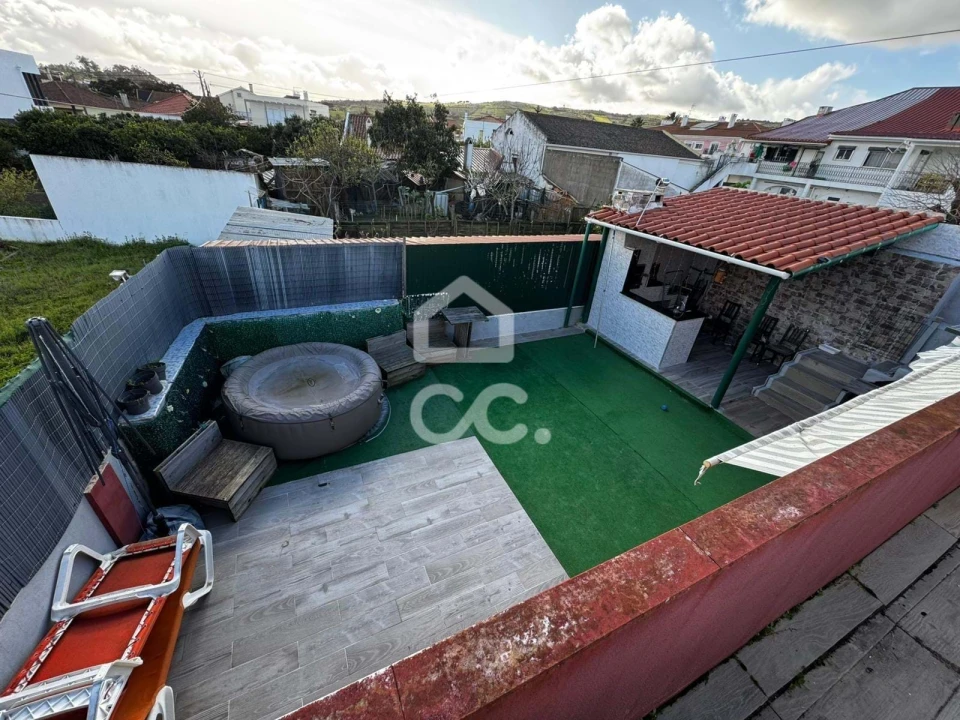 Moradia T2 para Venda em Carregado e Cadafais Foto 2