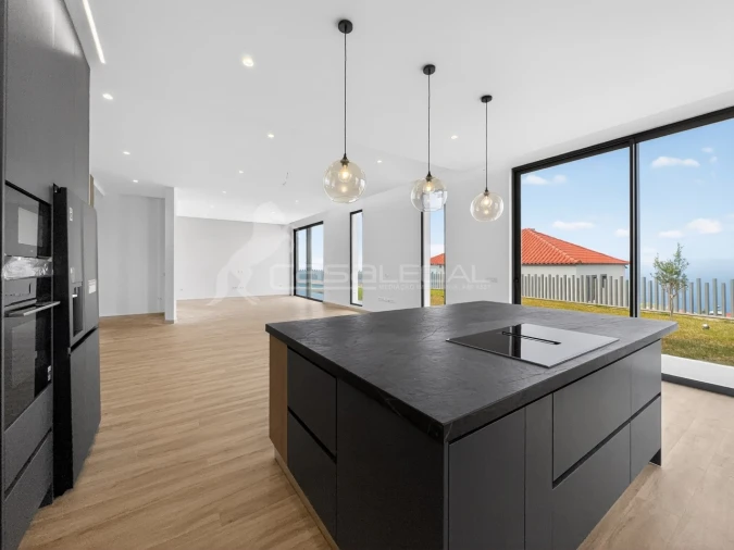 Moradia T3 para Venda em Ponta do Pargo Foto 3