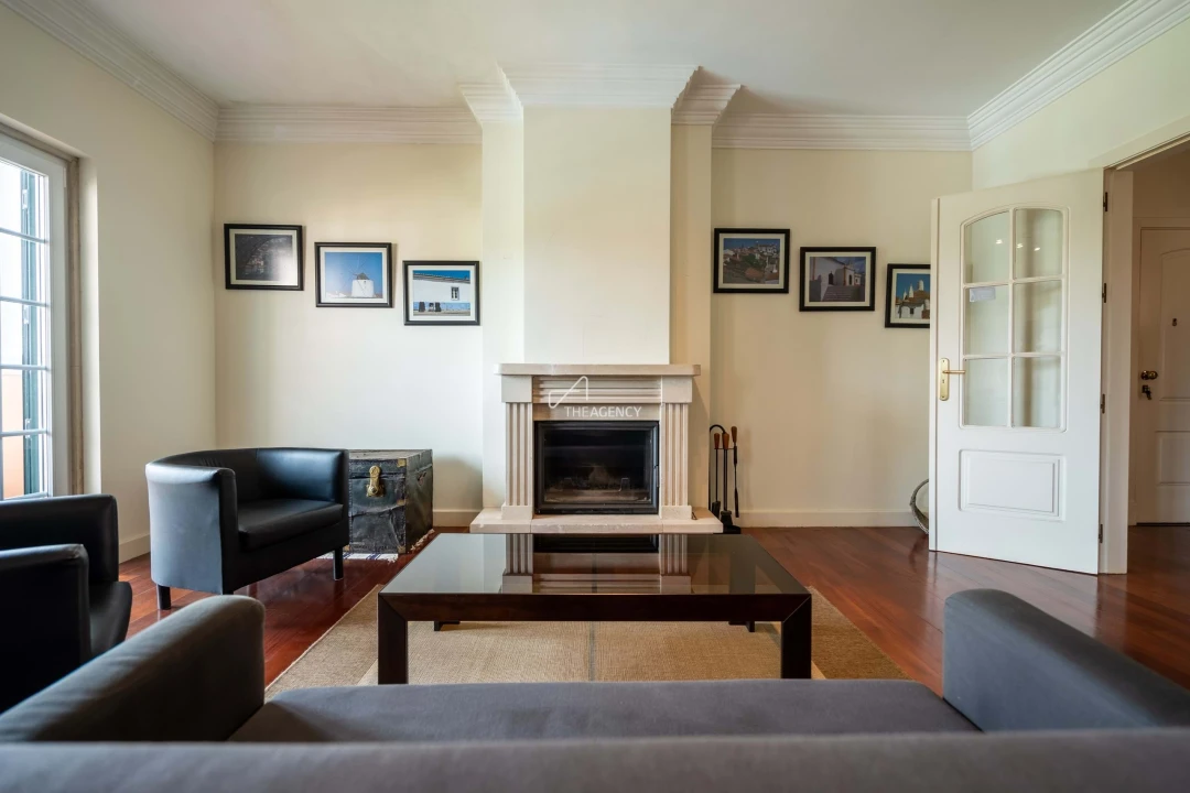 Apartamento T2 para Venda em Agualva e Mira-Sintra Foto 5