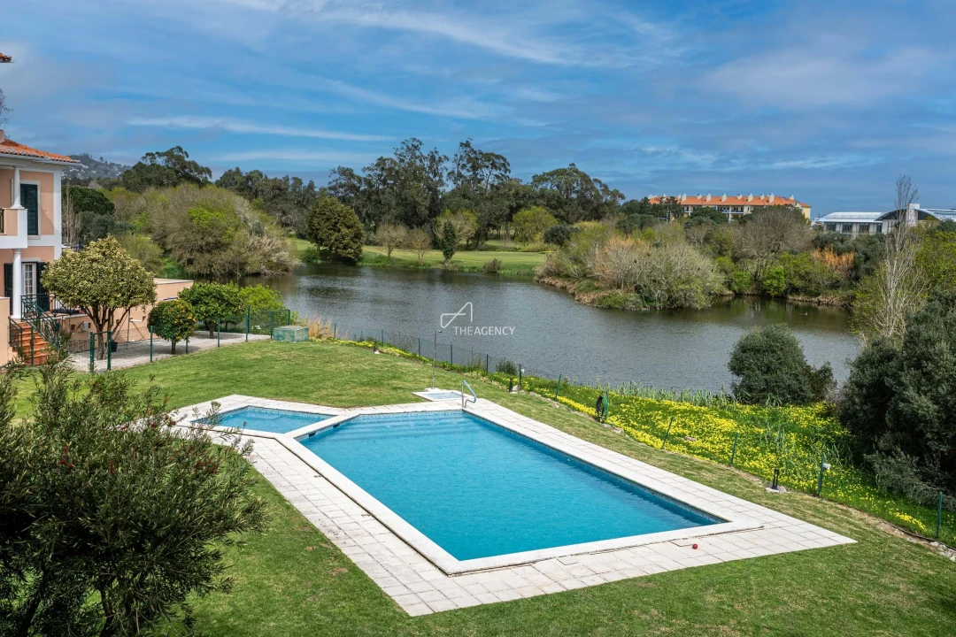 Apartamento T2 para Venda em Agualva e Mira-Sintra Foto 22