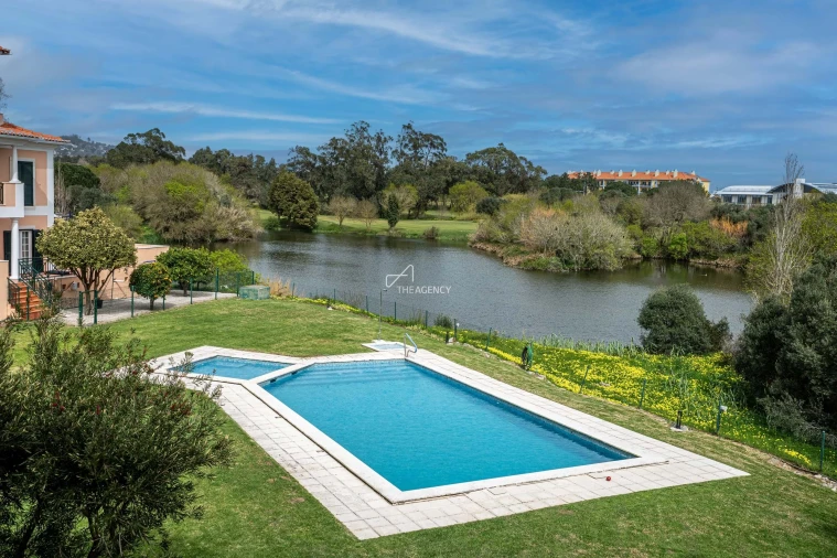 Apartamento T2 para Venda em Agualva e Mira-Sintra Foto 22