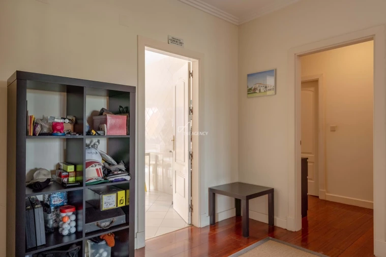 Apartamento T2 para Venda em Agualva e Mira-Sintra Foto 8