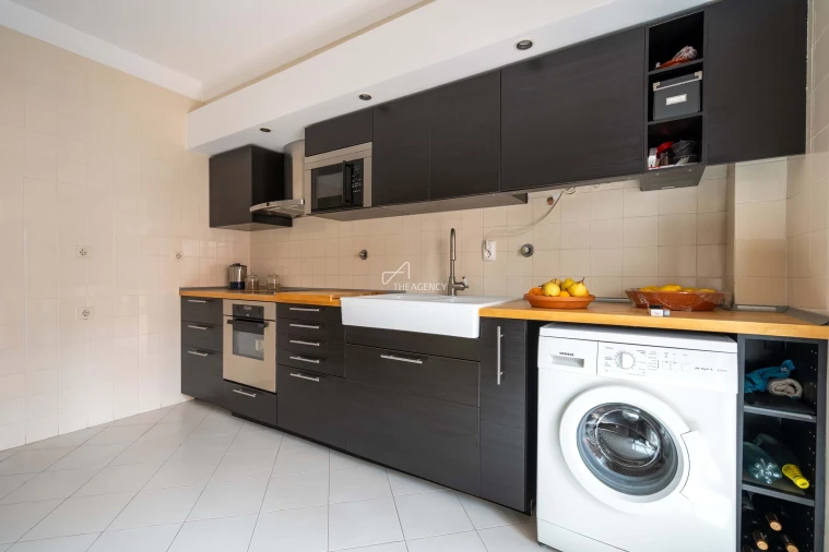 Apartamento T2 para Venda em Agualva e Mira-Sintra Foto 10
