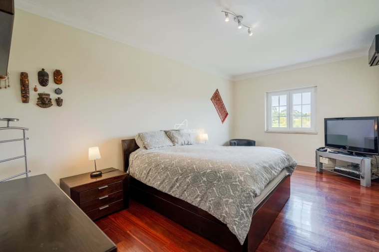 Apartamento T2 para Venda em Agualva e Mira-Sintra Foto 14