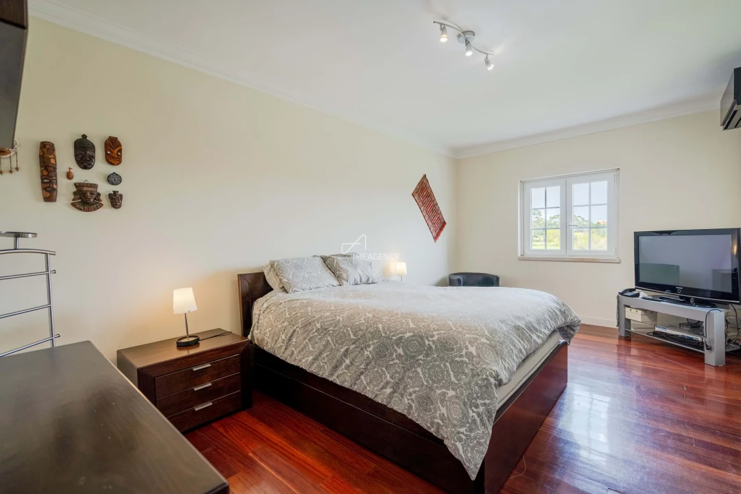 Apartamento T2 para Venda em Agualva e Mira-Sintra Foto 14