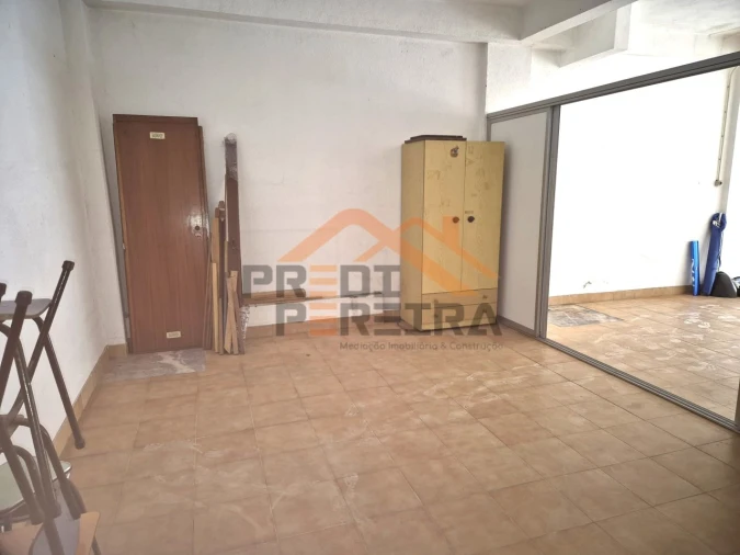 Garagem para Arrendamento em Odivelas Foto 7