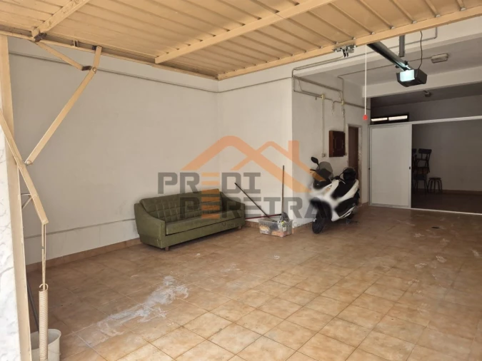 Garagem para Arrendamento em Odivelas Foto 8