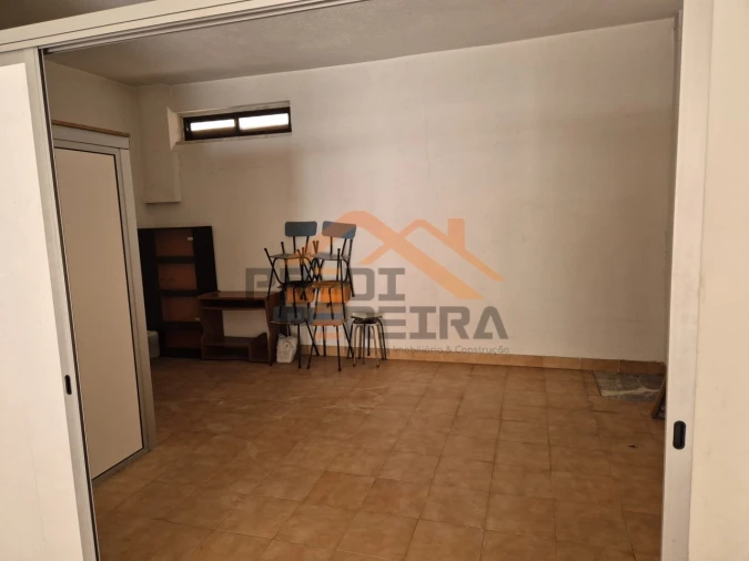 Garagem para Arrendamento em Odivelas Foto 9