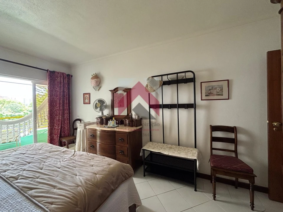 Apartamento T1 para Venda em Quarteira Foto 11