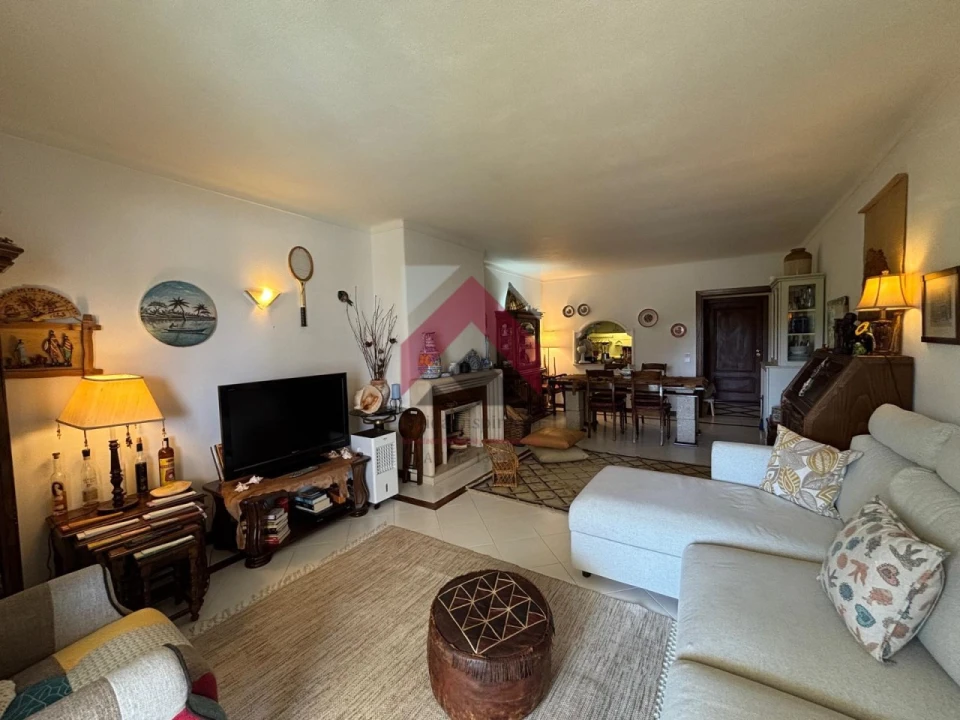 Apartamento T1 para Venda em Quarteira Foto 4