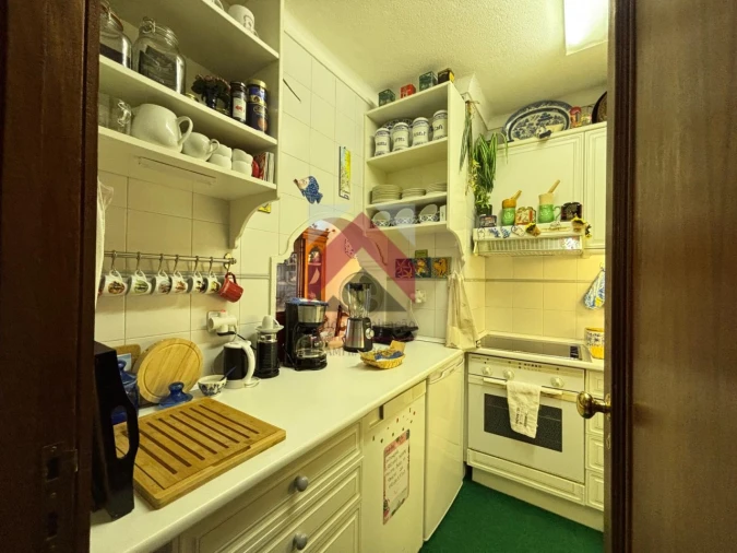 Apartamento T1 para Venda em Quarteira Foto 9