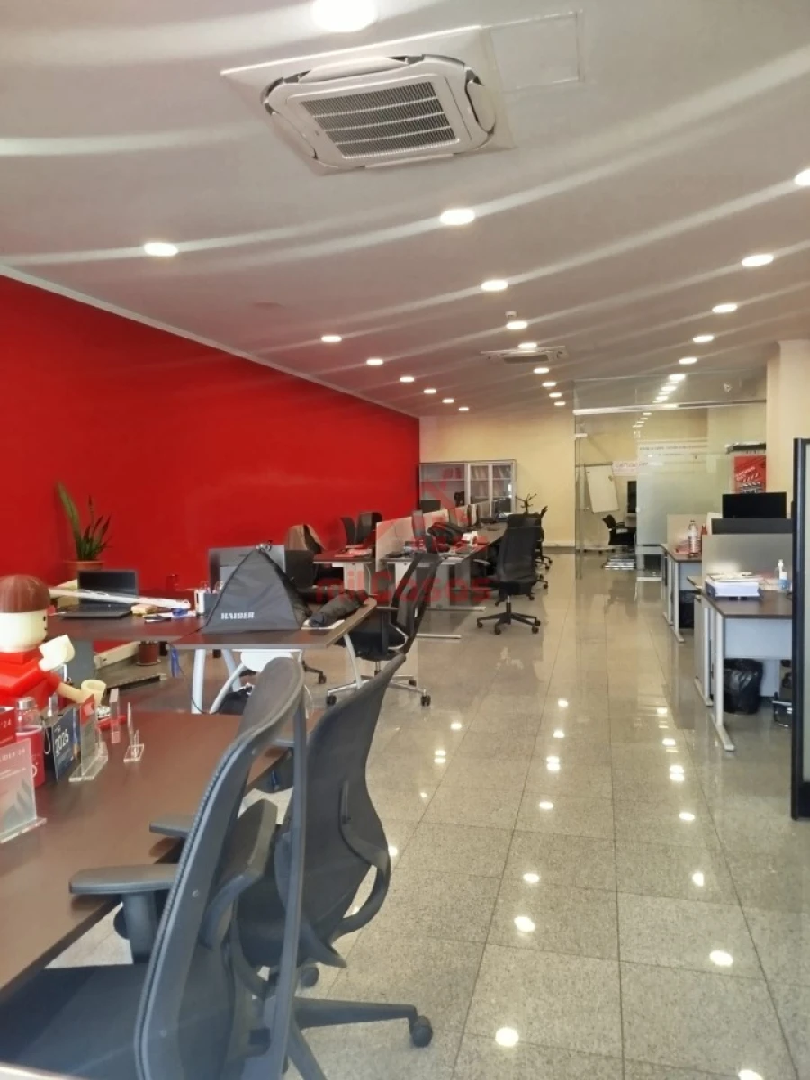 Loja para Arrendamento em Penha de França Foto 8