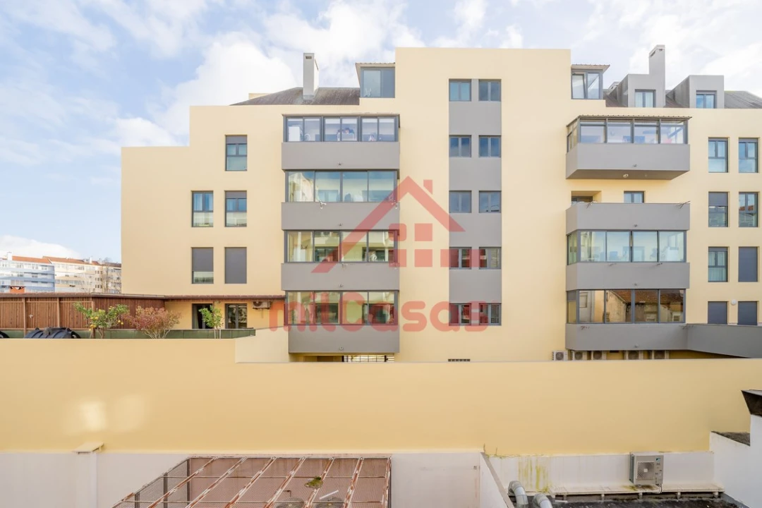 Apartamento T2 para Venda em Santa Maria, São Pedro e Matacães Foto 3