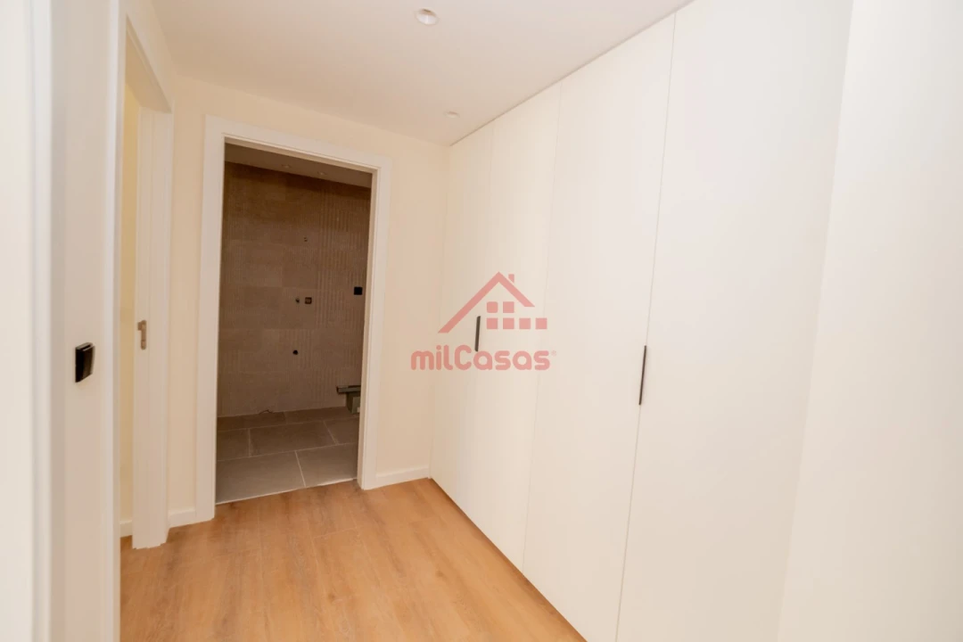 Apartamento T2 para Venda em Santa Maria, São Pedro e Matacães Foto 13