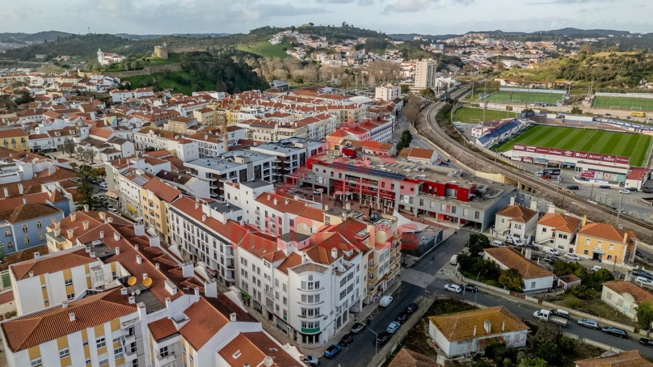 Apartamento T2 para Venda em Santa Maria, São Pedro e Matacães Foto 18