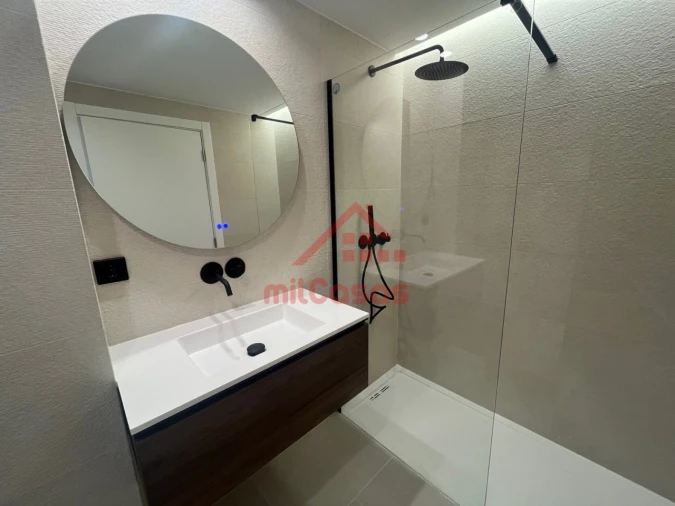 Apartamento T2 para Venda em Santa Maria, São Pedro e Matacães Foto 17