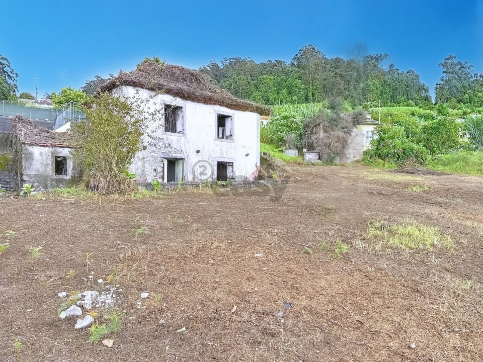 Moradia T3 para Venda em Arco da Calheta Foto 3