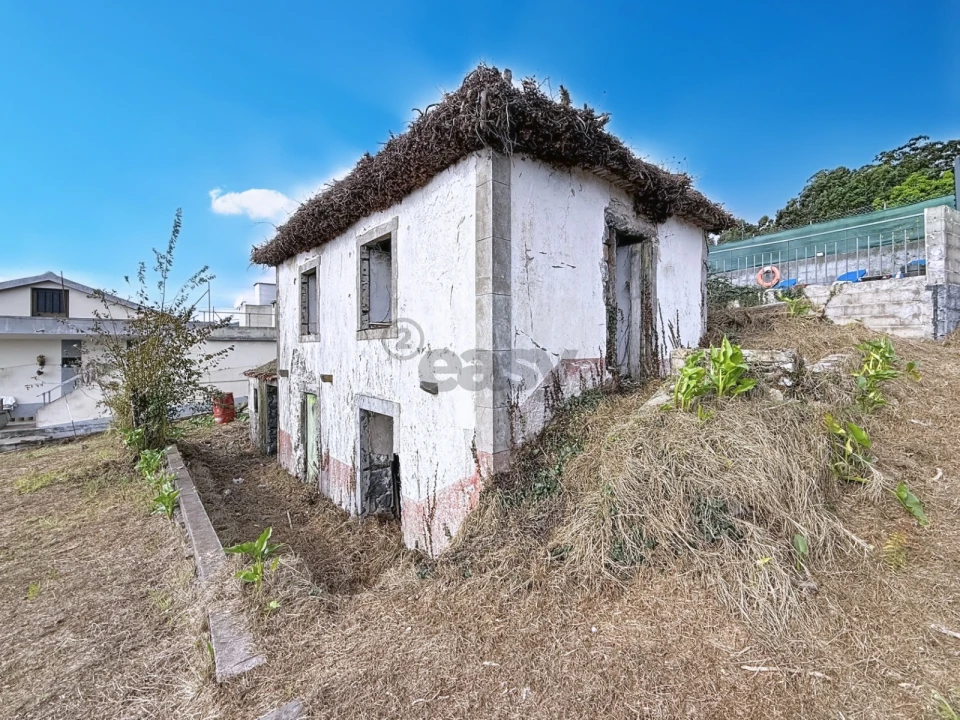 Moradia T3 para Venda em Arco da Calheta Foto 12
