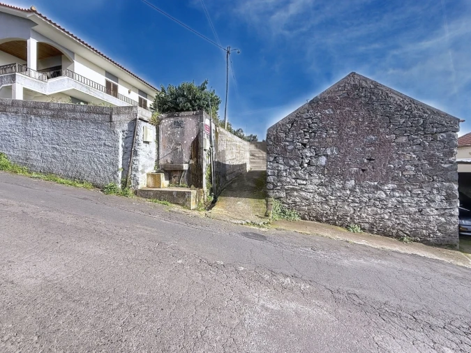 Moradia T3 para Venda em Arco da Calheta Foto 24