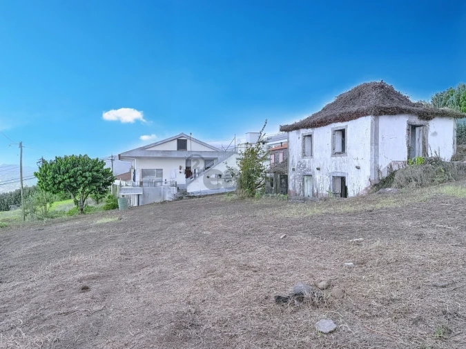 Moradia T3 para Venda em Arco da Calheta Foto 6