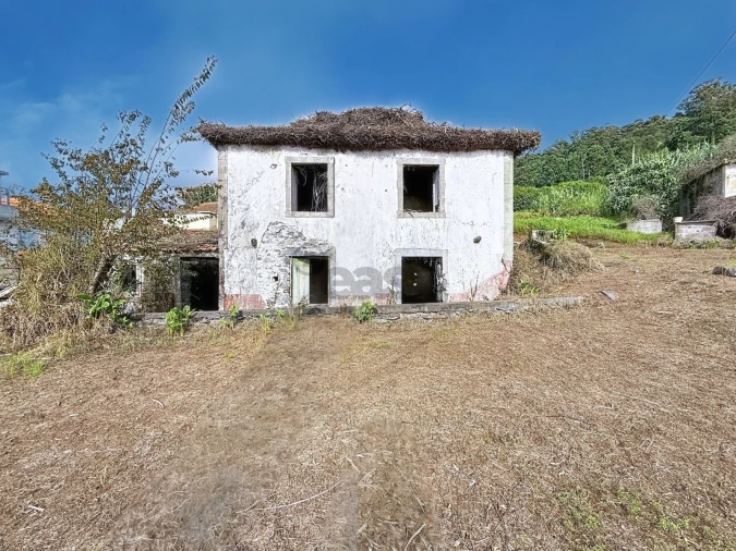 Moradia T3 para Venda em Arco da Calheta Foto 13