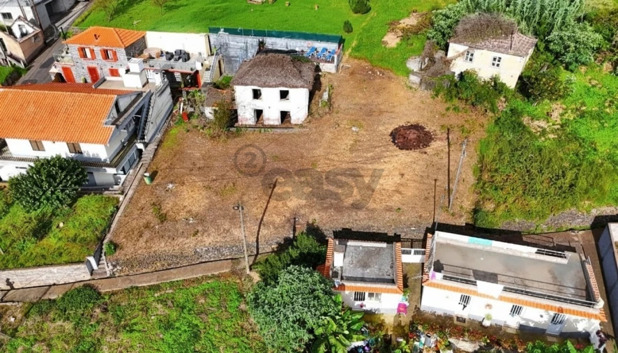 Moradia T3 para Venda em Arco da Calheta Foto 28