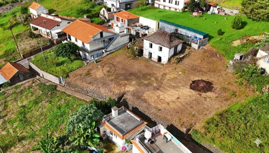 Moradia T3 para Venda em Arco da Calheta Foto 30