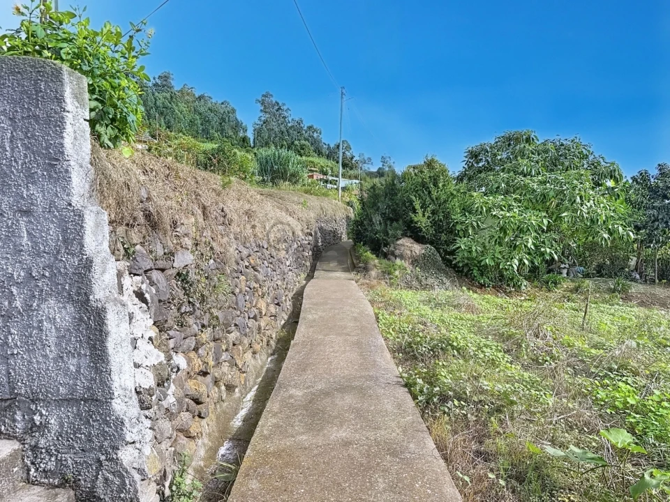 Moradia T3 para Venda em Arco da Calheta Foto 23