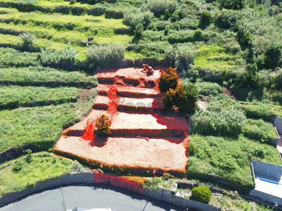 Terreno Agricola ou Rústico para Venda em Arco da Calheta Foto 2