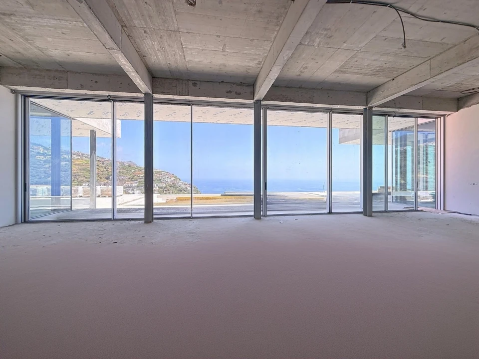 Moradia T4 para Venda em Calheta Foto 26