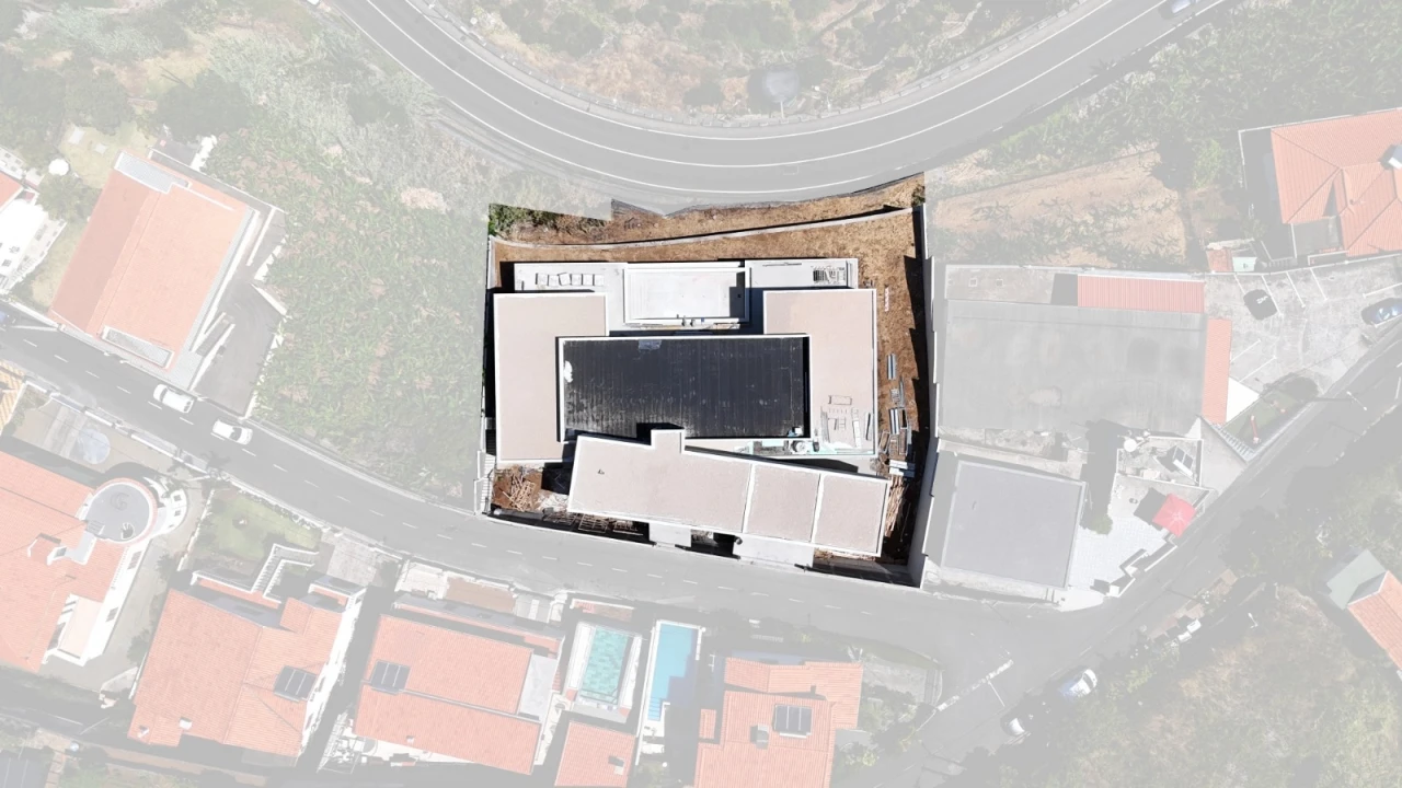 Moradia T4 para Venda em Calheta Foto 54