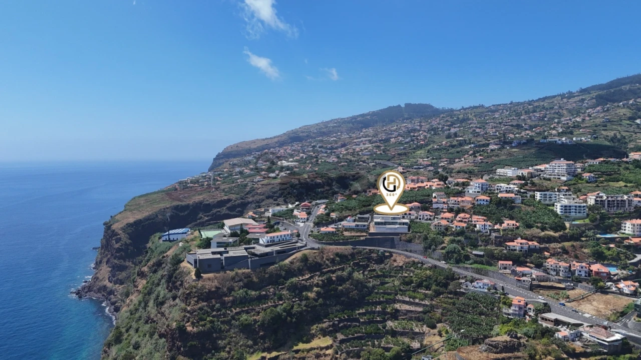 Moradia T4 para Venda em Calheta Foto 50