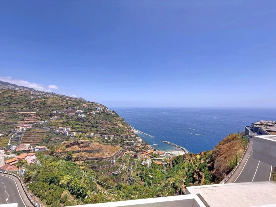 Moradia T4 para Venda em Calheta Foto 57