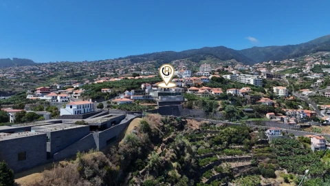 Moradia T4 para Venda em Calheta