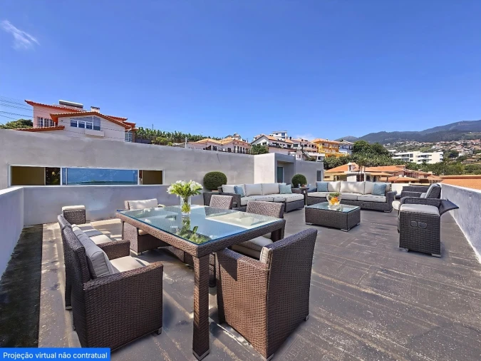 Moradia T4 para Venda em Calheta Foto 8