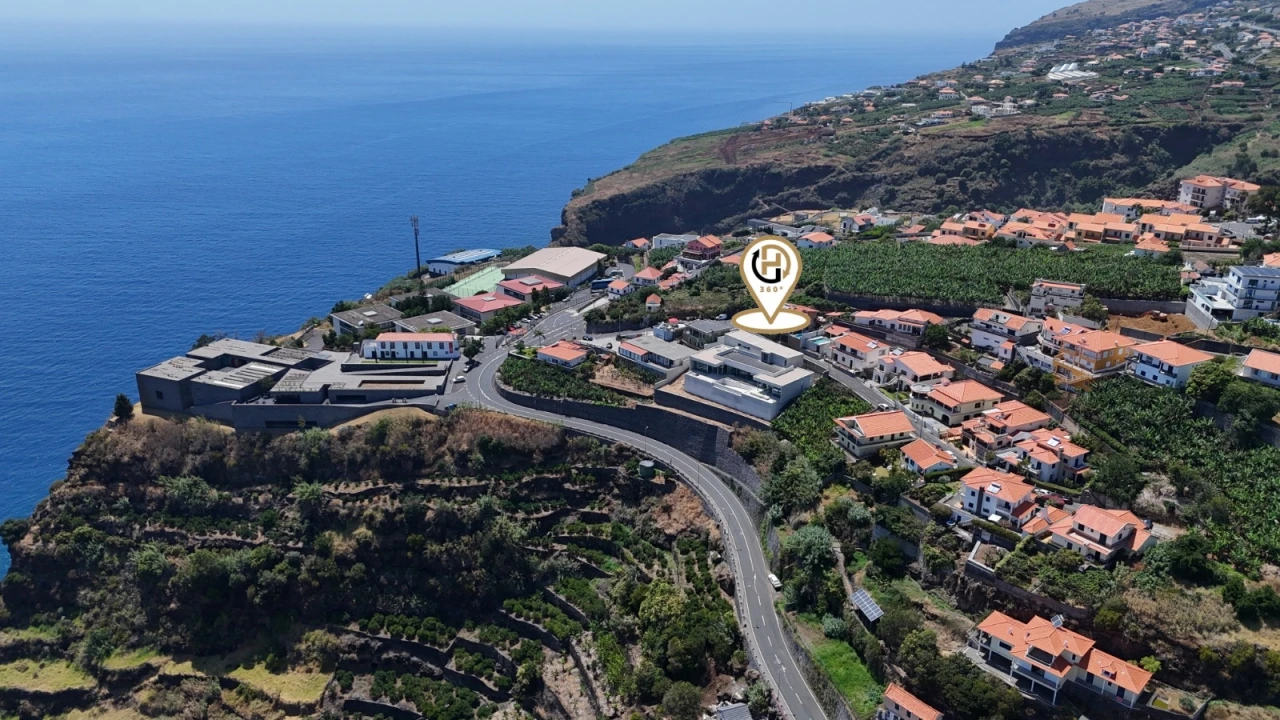 Moradia T4 para Venda em Calheta Foto 52