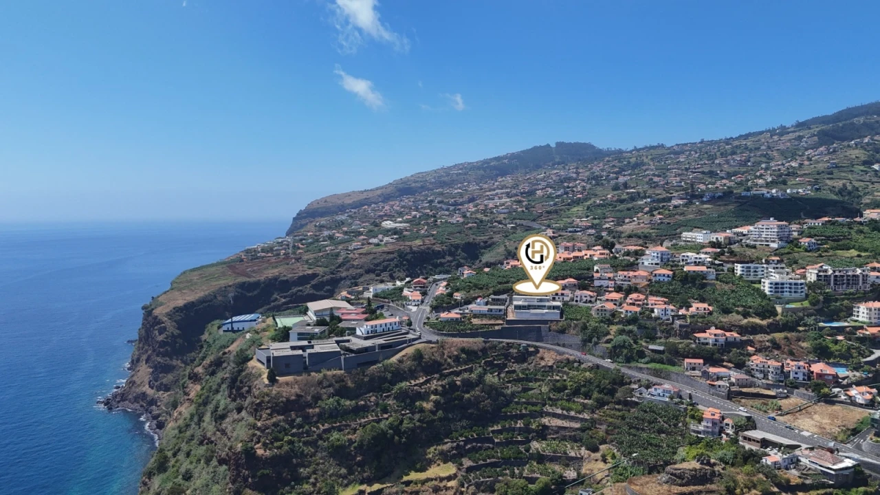 Moradia T4 para Venda em Calheta Foto 59