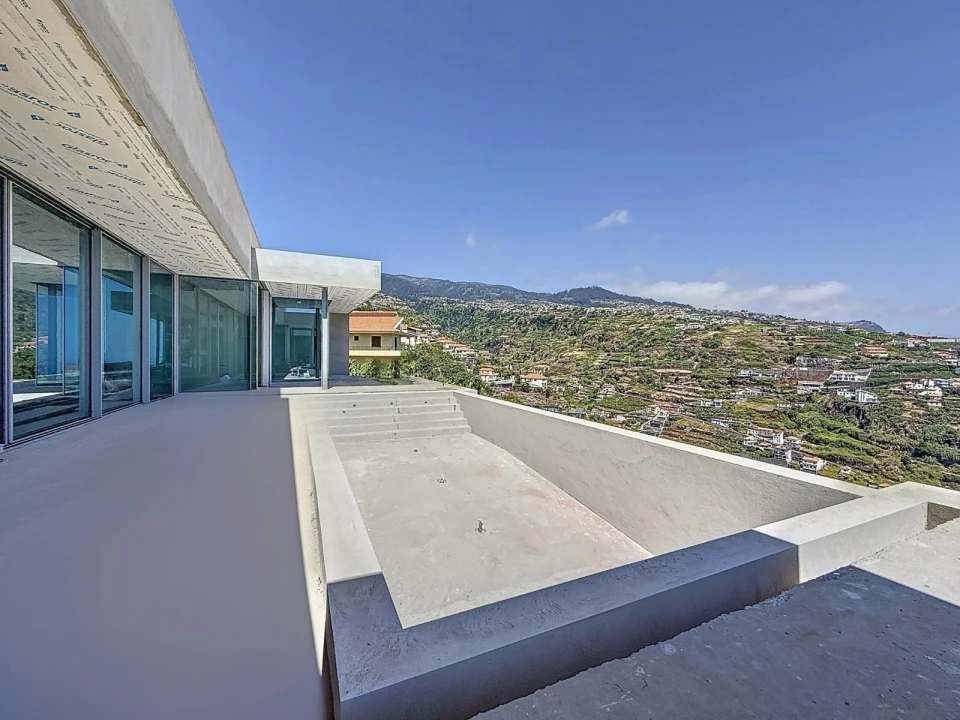 Moradia T4 para Venda em Calheta Foto 40