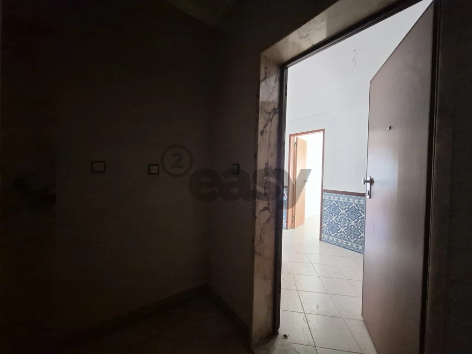 Apartamento T2 para Venda em Rio de Mouro Foto 12