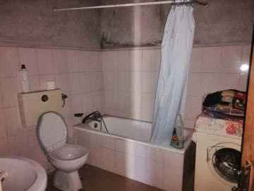 Moradia T3 para Venda em Mogadouro, Valverde, Vale de Porco e Vilar de Rei