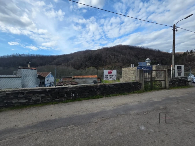 Terreno para Venda em Canelas e Espiunca Foto 3