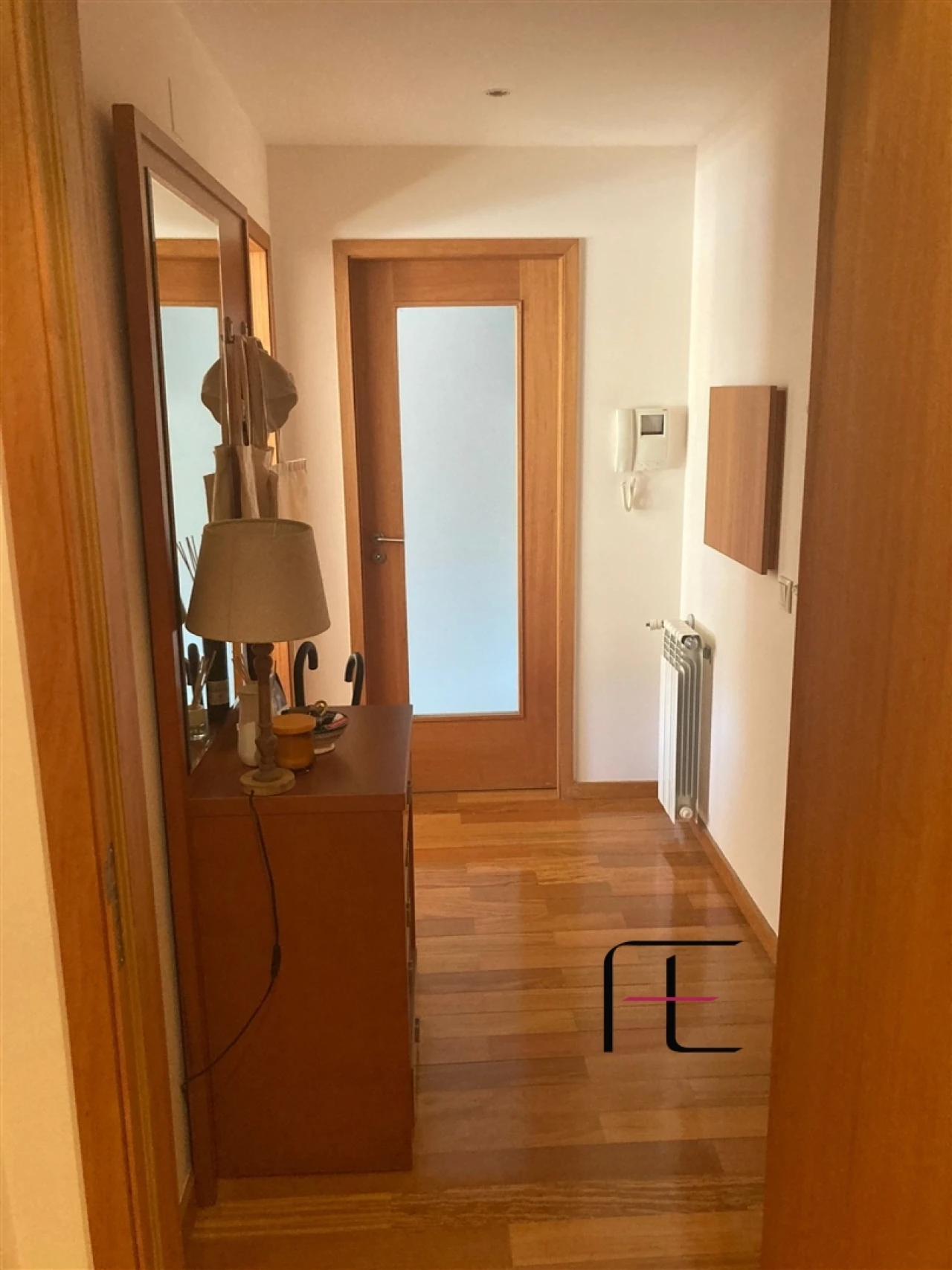 Apartamento T1 para Arrendamento em Canelas Foto 5